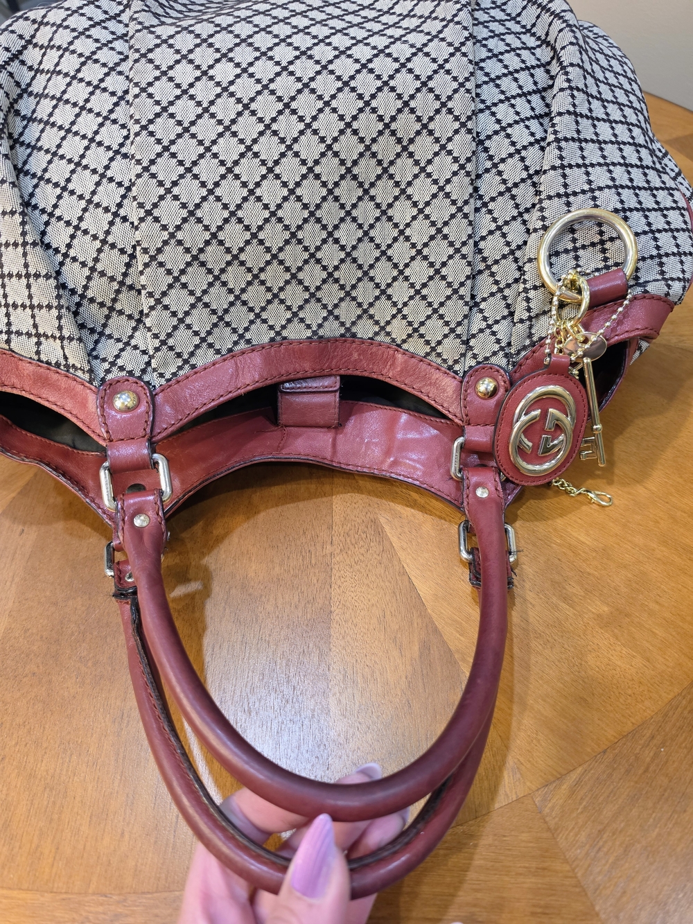 Gucci Sukey Diamante XL Shoulder Bag - Picture 6 of 16